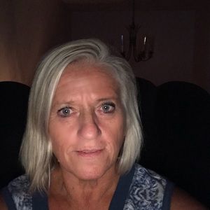 Meet your Posher, Roxanne